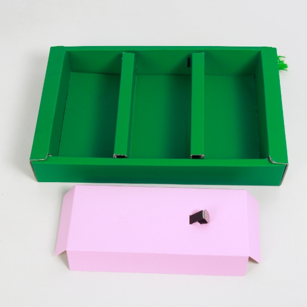 Paper card liner